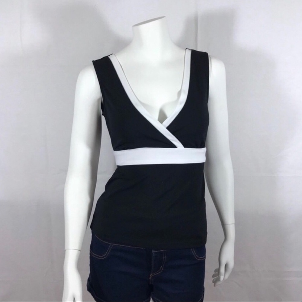 NY&Co Black & White Blouse